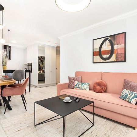Harmonia Oliwska Premium By Renters Prestige Apartman Gdańsk Kültér fotó